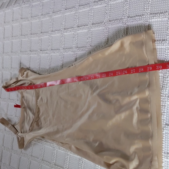 Spanx sculpting full slip - Picture 9 of 12